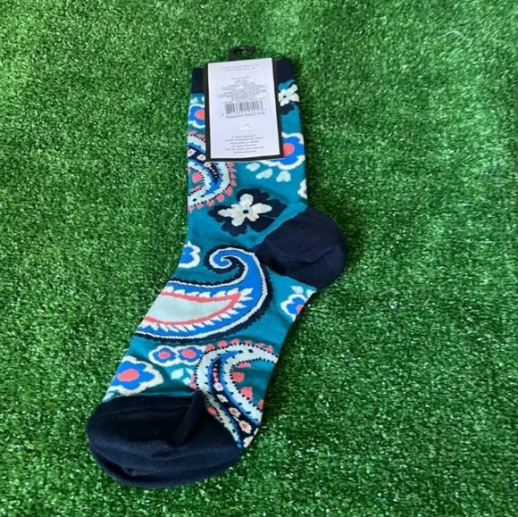 NWT Women's Vera Bradley Haymarket Paisley Jewel Crew Socks - Picture 7 of 7
